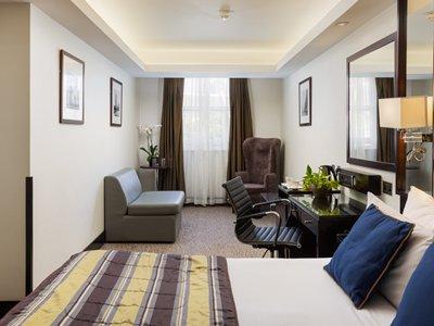Hotel Park Grand Mayfair